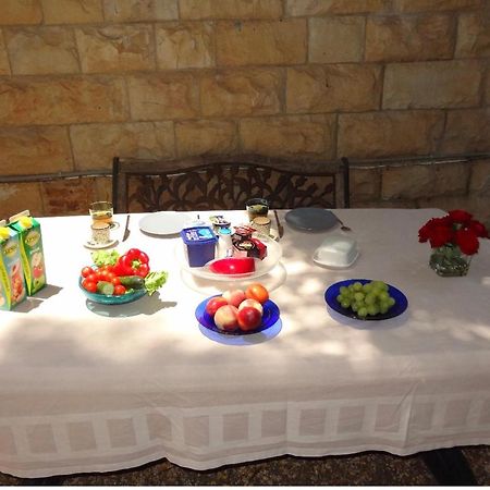 1 Or 2 Rooms With Breakfast And Parking Jerusalem Exterior photo