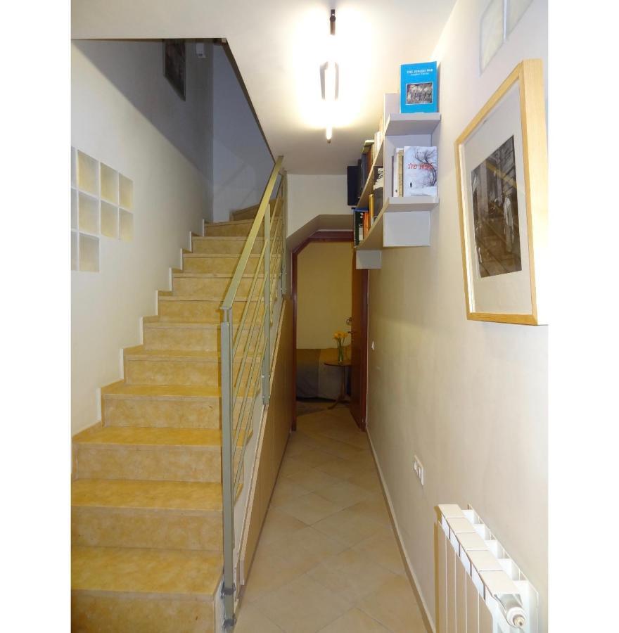 1 Or 2 Rooms With Breakfast And Parking Jerusalem Exterior photo